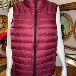 Men's Hawke and co Packable Vest red down puffer zip Hoodless nwt small